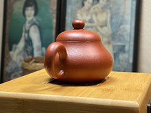 Chaozhou Pear Teapot, 100mL by Li Zhen Jia