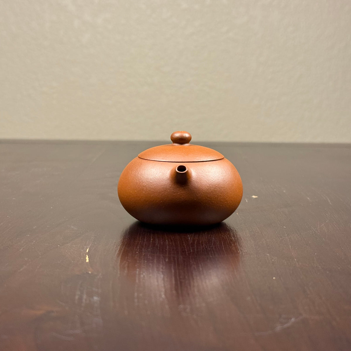 Zhuni Bian Xishi 朱泥扁西施Yixing Teapot, 120mL – Purple Cloud Tea
