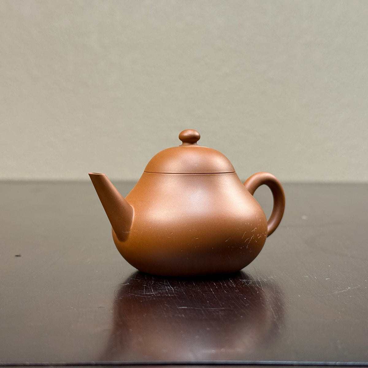 Chaozhou Zhi Zui Li Xing 直嘴梨形壶, 95mL – Purple Cloud Tea House