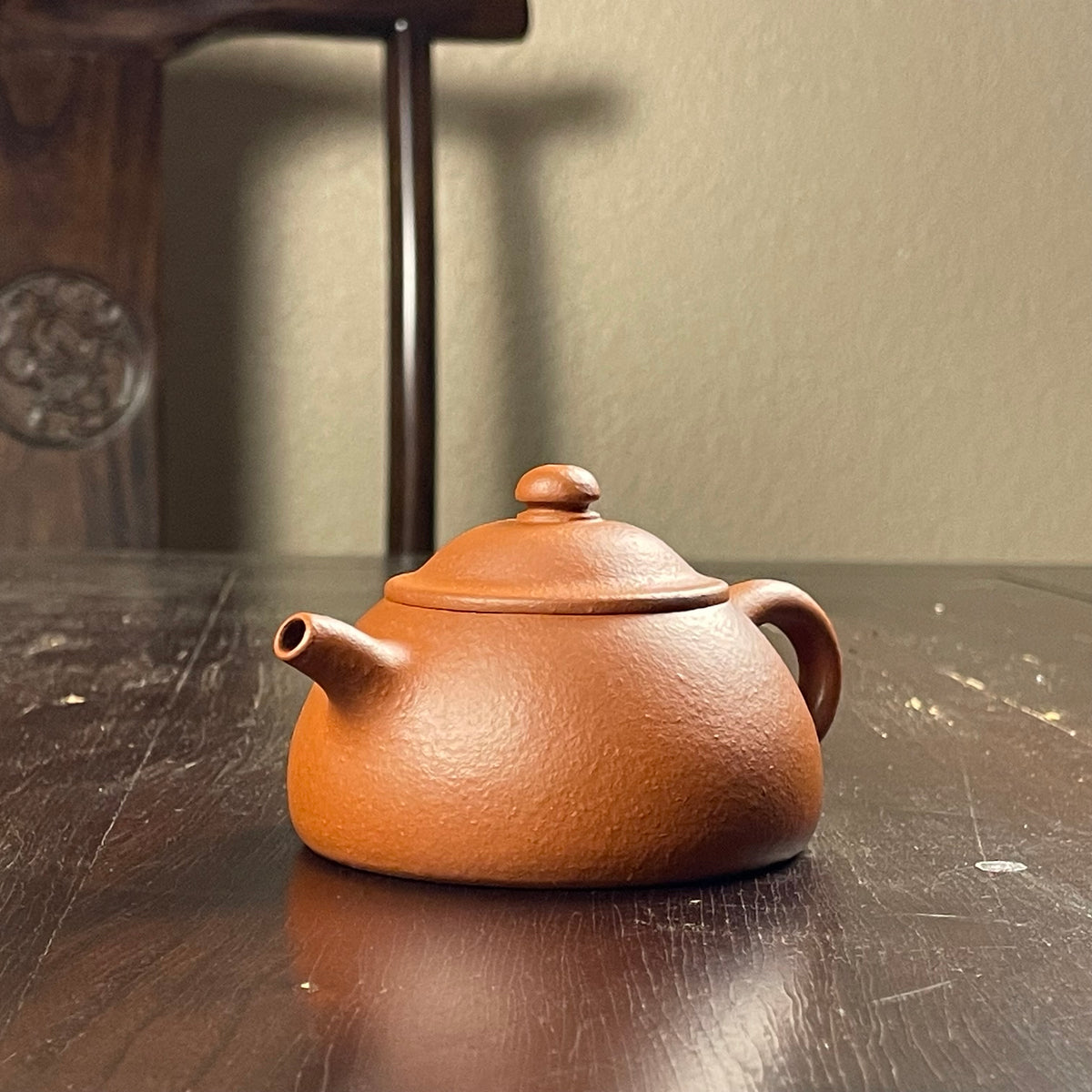 朱泥大紅袍ティーポット Zhuni Dahongpao Limao Yixing Teapot 朱泥大红袍笠帽, 115ml – Purple