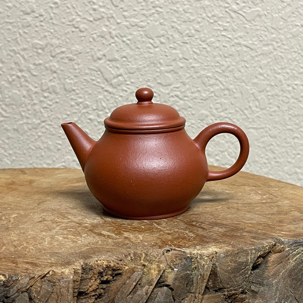 Zhuni Bale Shuiping Yixing Teapot 朱泥芭乐水平壶 90mL