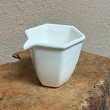 Dehua Ceramic Eagle Beak Gong Dao Bei