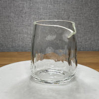 Glass Gong Dao Bei (Fairness Pitcher), Obscure Texture
