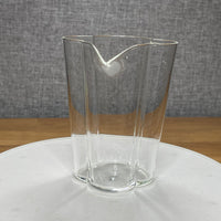 Glass Gong Dao Bei (Fairness Pitcher), Flower Shape