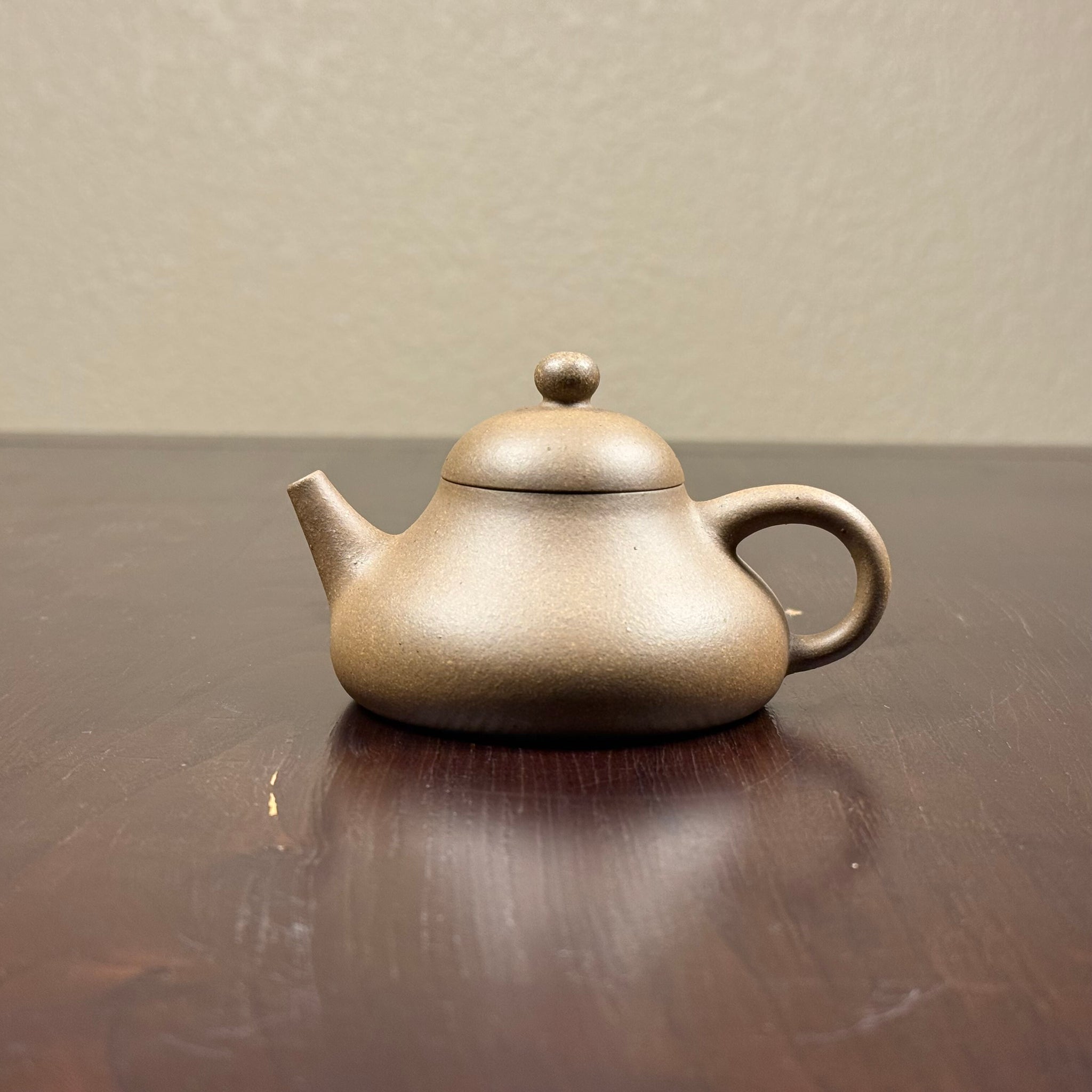 尚美堂　盆付網代莨筥　東Y8-0226☆2Fトヒヒウ Lao Duanni Hulupiao 老段泥葫芦瓢Yixing Teapot, 150mL – Purple