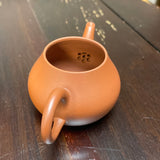 Chaozhou Pear Teapot, 85mL by Hu Ting