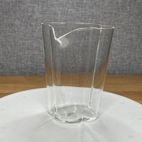 Glass Gong Dao Bei (Fairness Pitcher), Flower Shape