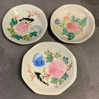 Vintage Handpainted Plate (hu cheng)