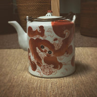 Vintage-style 900mL 红狮 Hong Shi (Red Lion) Teapot