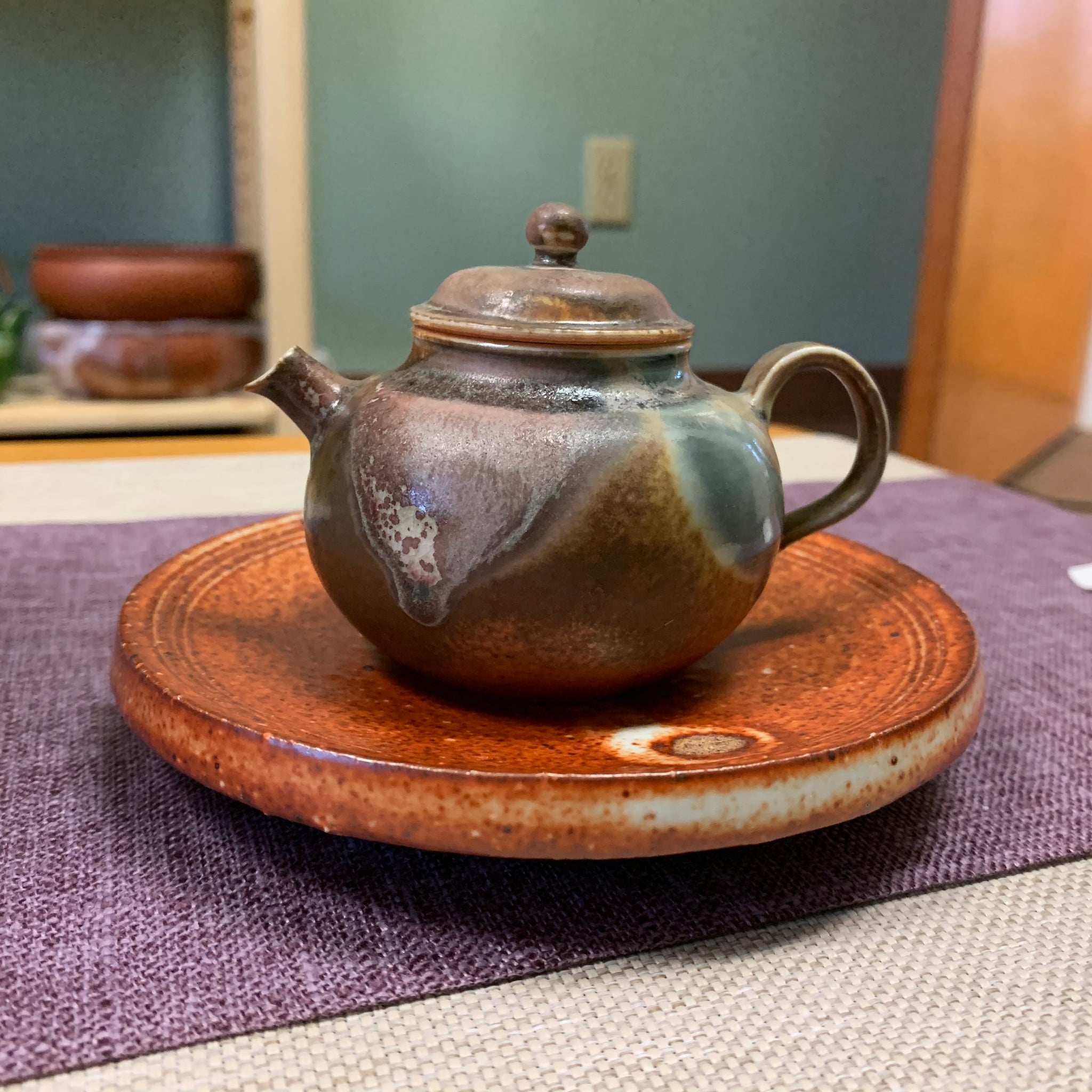 Wood fired teapot holder (Hu Cheng) Purple Cloud Tea House