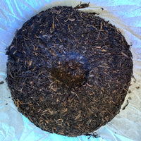 2013 Menghai 7742 ‘301’ Raw Pu’er Tea Cake, 357g